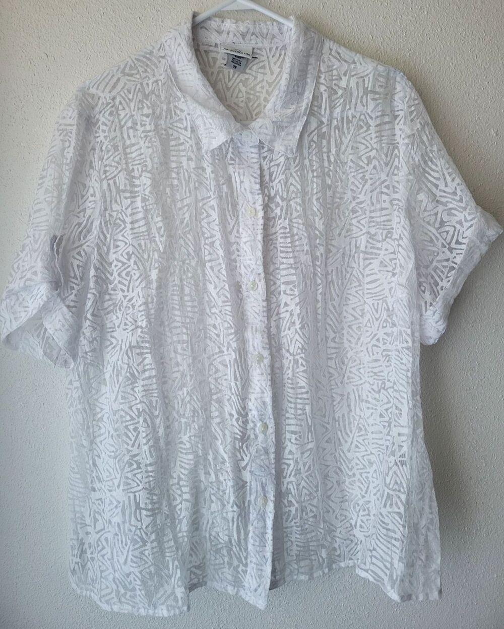 Jaclyn Smith White Burnout Shirt Women’s 2X Button Front Collared Semi Sheer